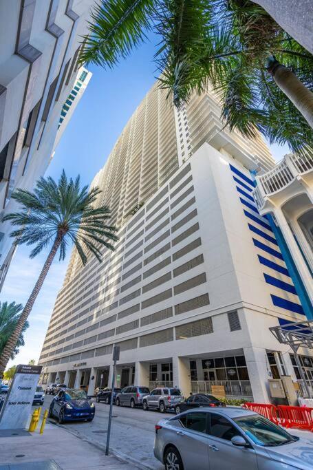 شقة Modern 2/2 With Beautiful Ocean And Brickell Views ميامي المظهر الخارجي الصورة